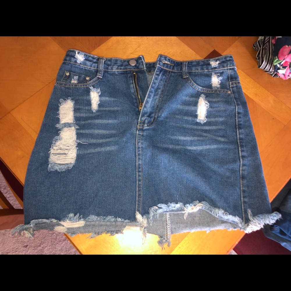 Distressed Short Denim Skirt